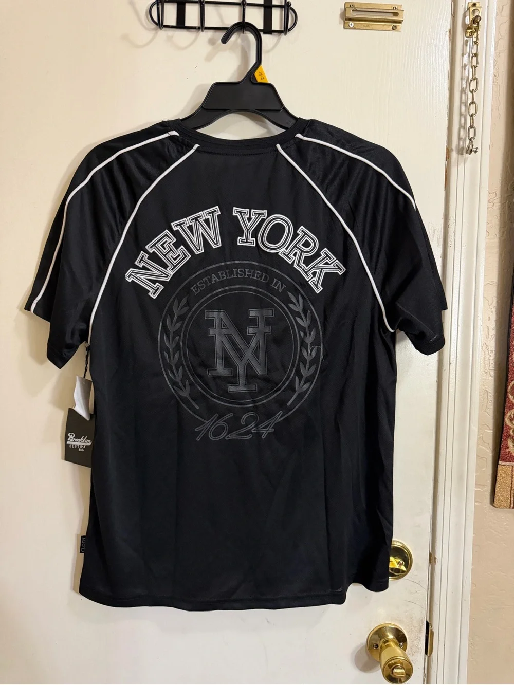 Brooklyn Cloth V-neck Short Sleeve Men Shirt (147)